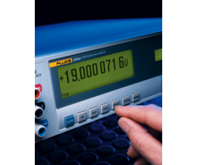 Fluke 8508A Эталонный цифровой мультиметр